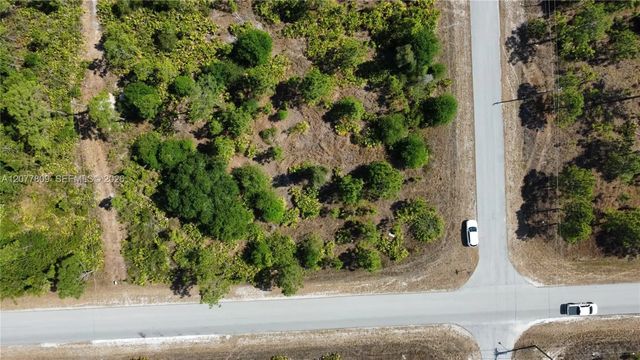 4 of 12 - 3007 E 10th Street, Lehigh Acres, FL