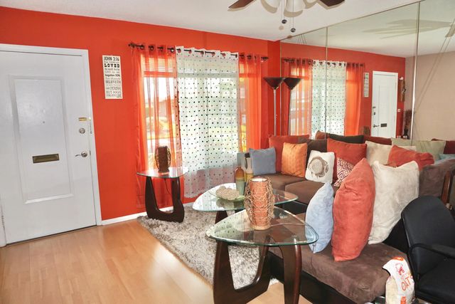 5 of 26 - 4405 Nw 48th Avenue, Tamarac, FL