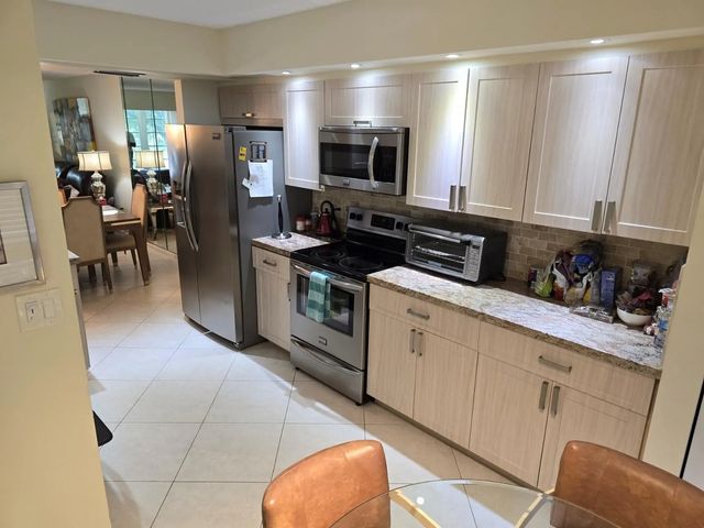 2 of 27 - 1501 Cayman Way #k2, Coconut Creek, FL