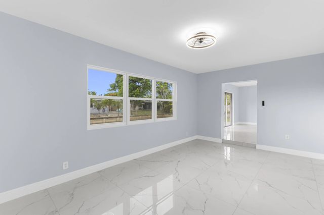 3 of 25 - 1772 Nw 38th Street, Oakland Park, FL