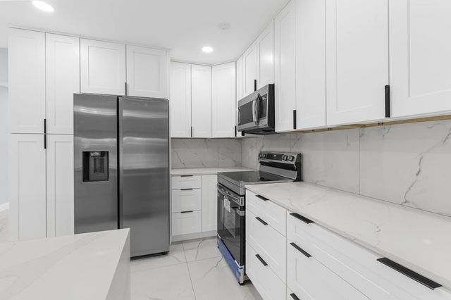 5 of 25 - 1772 Nw 38th Street, Oakland Park, FL