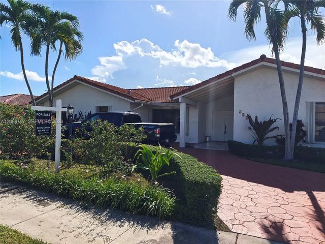 3 of 19 - 1220 Sw 104th Avenue, Miami, FL