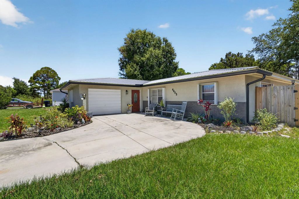6605 Paso Robles Boulevard, Fort Pierce