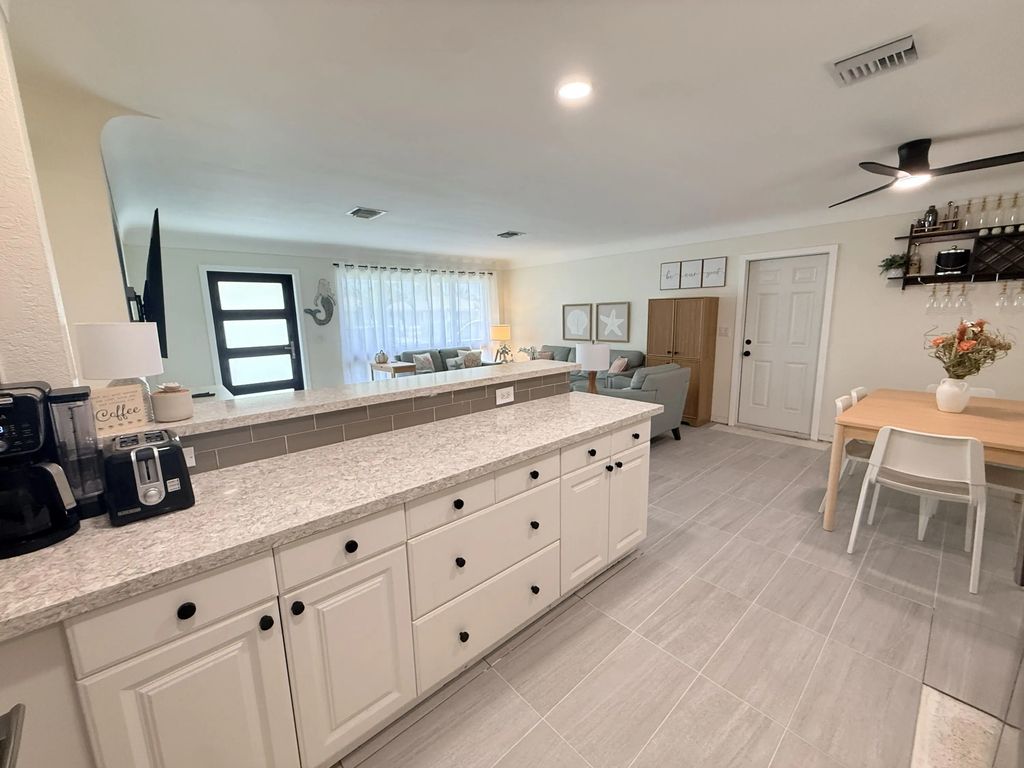 608 Ne 24th Avenue, Pompano Beach