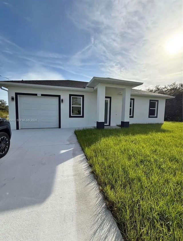 1832 Lindsay Street, Lehigh Acres