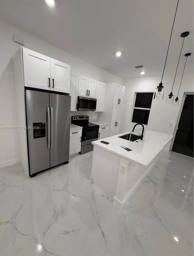 4 of 18 - 1832 Lindsay Street, Lehigh Acres, FL