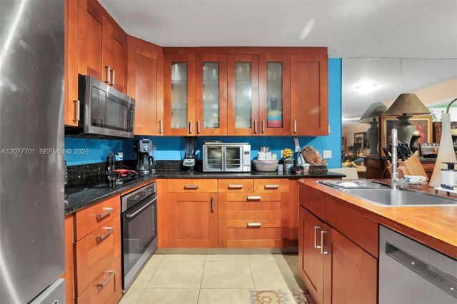 4 of 25 - 9139 Sw 23rd Street #a, Davie, FL