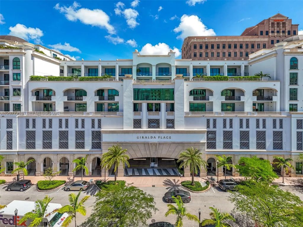 275 Giralda Avenue #6a, Coral Gables