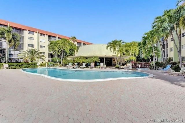 2 of 9 - 5321 Ne 24th Terrace #502a, Fort Lauderdale, FL