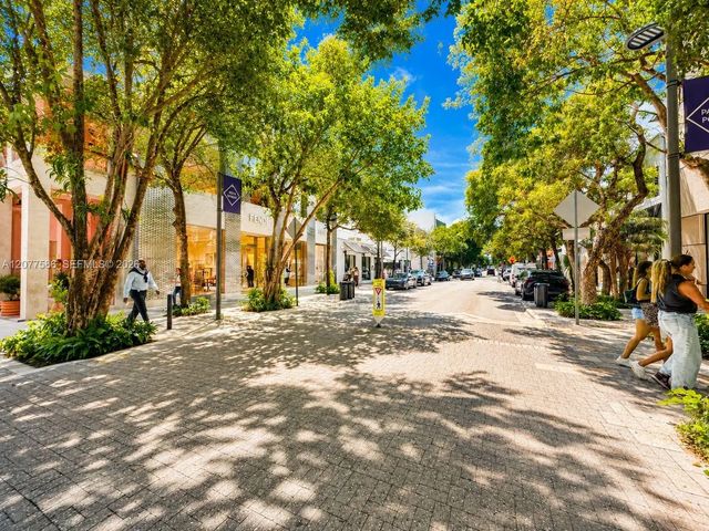 5 of 13 - 250 Nw 51st Street, Miami, FL