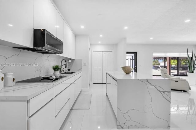 4 of 39 - 1270 W 64th Terrace, Hialeah, FL