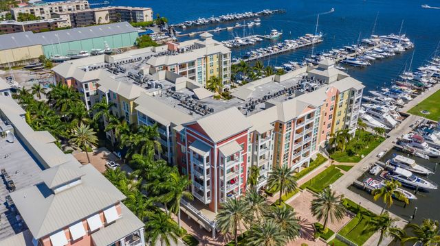 2 of 45 - 806 E Windward Way #524, Lantana, FL