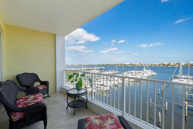 5 of 45 - 806 E Windward Way #524, Lantana, FL