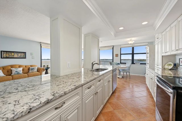 4 of 32 - 5480 N Ocean Drive #b7c, Singer Island, FL