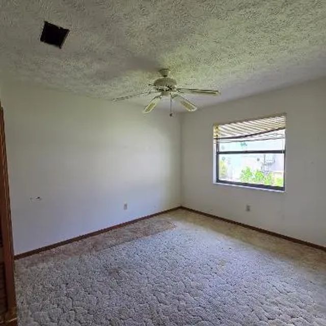 4 of 13 - 349 Sw De Gouvea Terrace, Port St. Lucie, FL