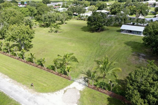 2 of 29 - 2055 Sw 3rd Street, Okeechobee, FL