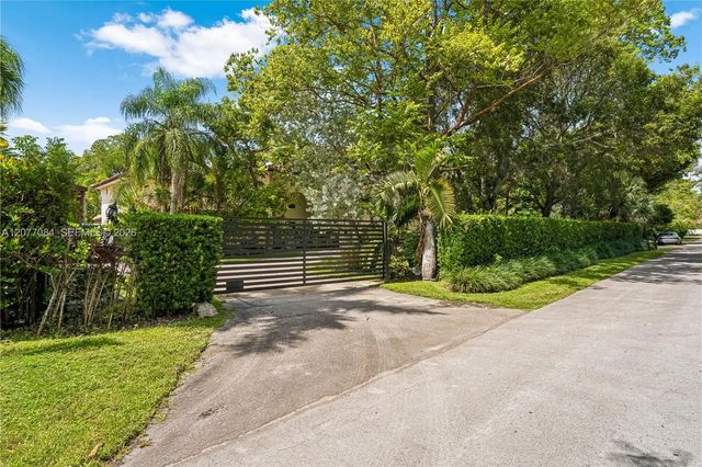 2 of 86 - 6600 Sw 111th Street, Pinecrest, FL