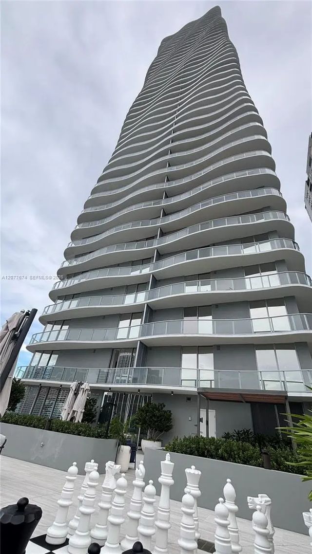 3 of 41 - 1400 Biscayne Boulevard #2106, Miami, FL