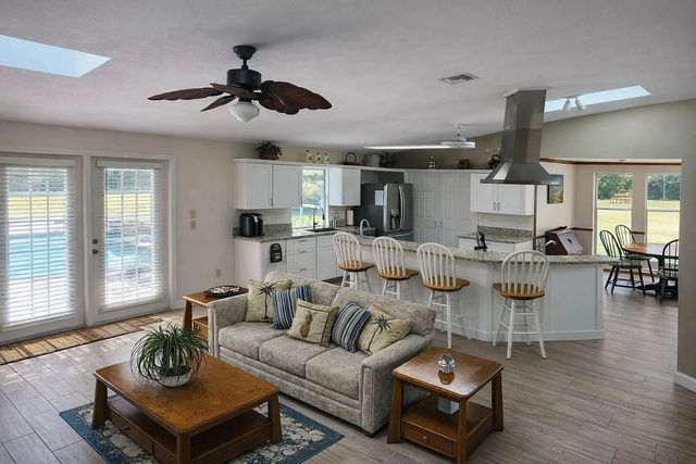 5 of 22 - 728 N Fischer Circle, Sebastian, FL