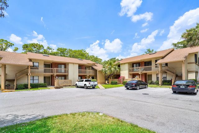 13095 Belhaven Court #6, Wellington