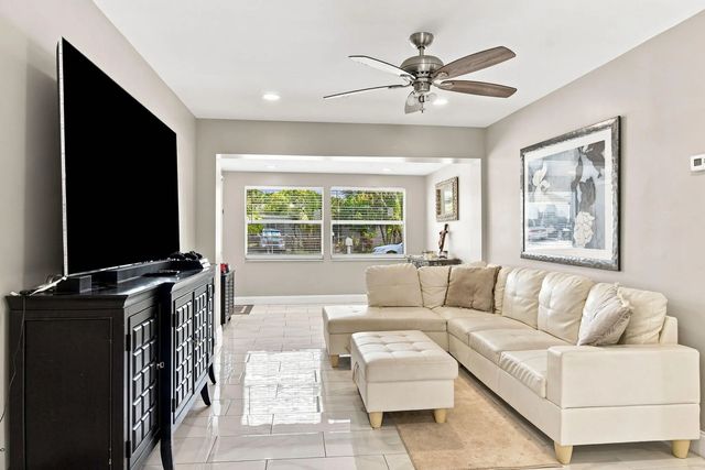 5 of 23 - 1217 W 32nd Street, Riviera Beach, FL