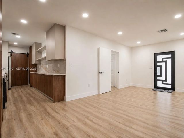 5 of 28 - 4212 Sw 98th Avenue, Miami, FL