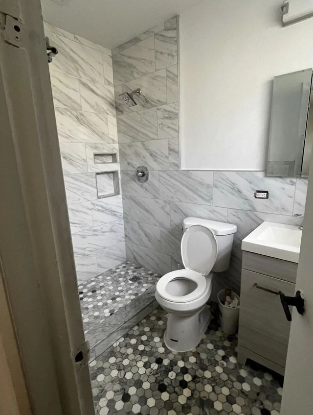 5 of 9 - 3830 Roan Court E, West Palm Beach, FL
