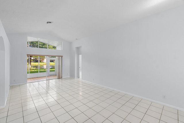 4 of 42 - 5737 Royal Club Drive, Boynton Beach, FL