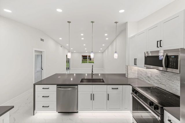 6083 Millington Way, Delray Beach
