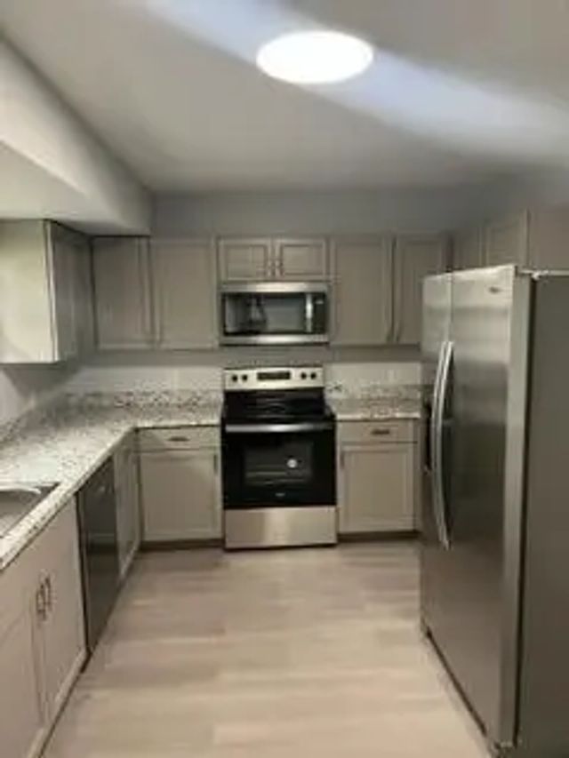 5 of 10 - 2556 Se Hallahan Street, Port St. Lucie, FL