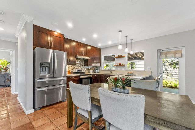 5 of 40 - 1627 Ne 17th Avenue, Fort Lauderdale, FL