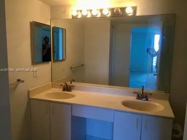 3 of 6 - 3300 Ne 192nd Street #1210, Aventura, FL