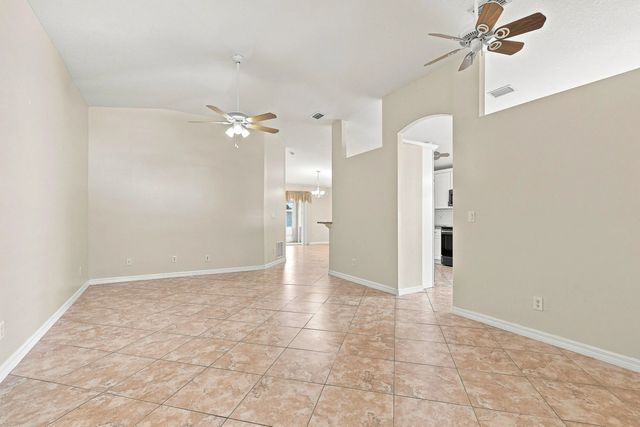 4 of 47 - 815 Greenleaf Circle, Vero Beach, FL