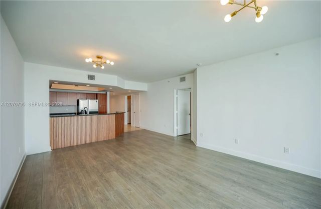 5 of 33 - 15051 Royal Oaks Lane #2403, North Miami, FL