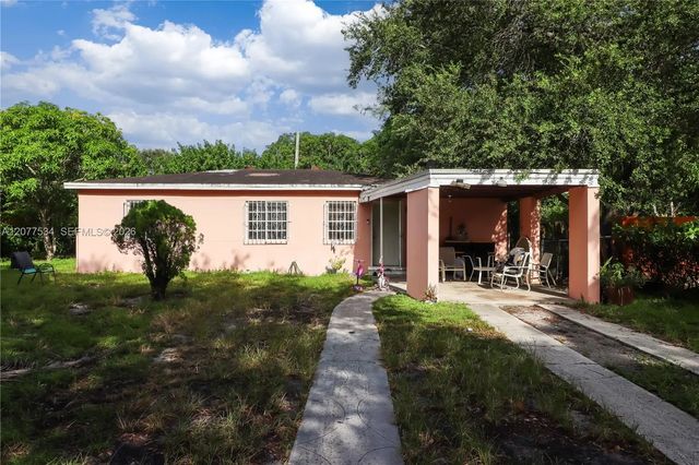12040 Nw 1st Court, North Miami