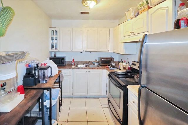 5 of 14 - 12040 Nw 1st Court, North Miami, FL