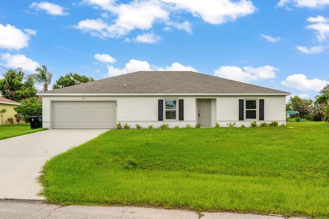 2386 Se Manor Avenue, Port St. Lucie