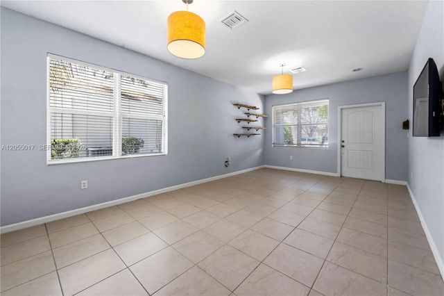 4 of 35 - 3424 Ne 1st Street, Homestead, FL
