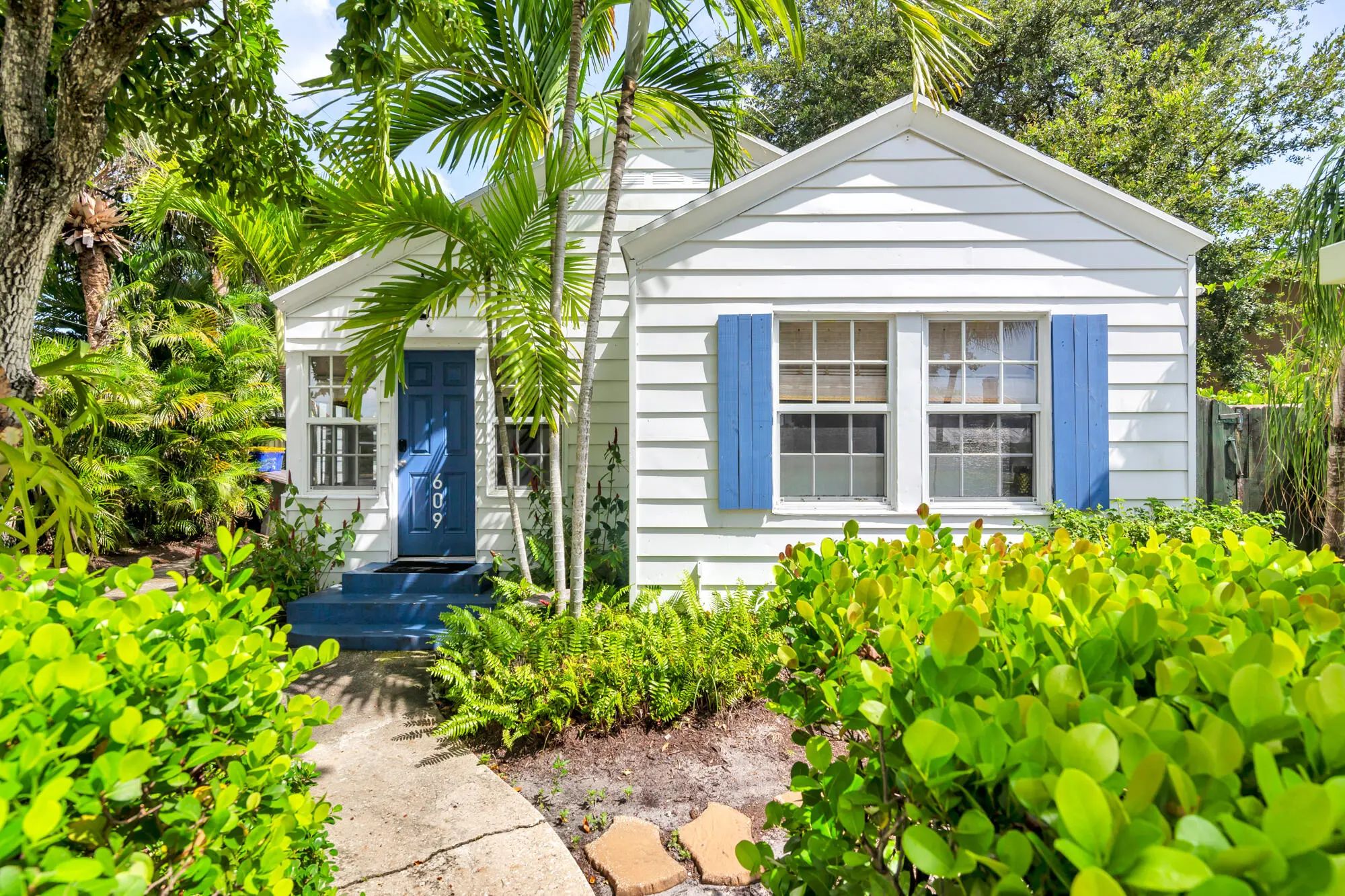 GRANDVIEW HEIGHTS Residential home - 609 Palm Street, West Palm Beach