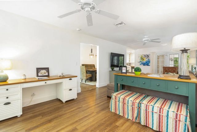 4 of 29 - 609 Palm Street, West Palm Beach, FL