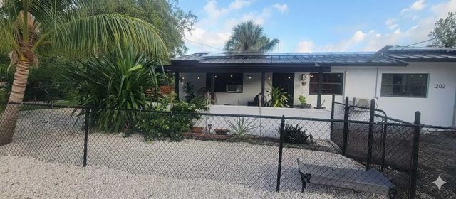 3 of 28 - 1202 Ne 3rd Avenue, Fort Lauderdale, FL