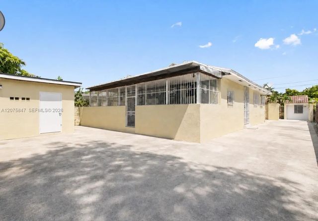 4 of 10 - 30 Nw 50th Street, Miami, FL