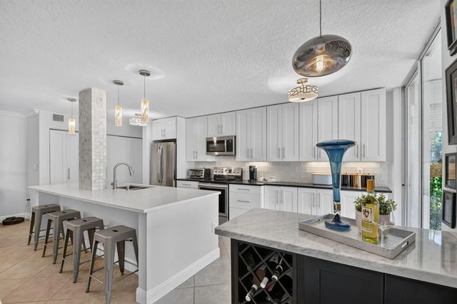 5 of 79 - 103 Half Moon Circle #c1, Hypoluxo, FL