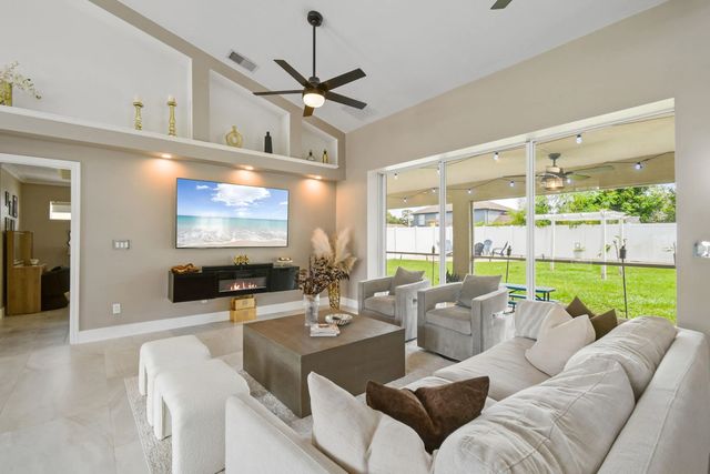 5 of 43 - 1718 Sw Penrose Avenue, Port St. Lucie, FL