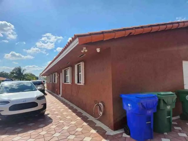 2 of 25 - 1195 Nw 30th Place, Miami, FL