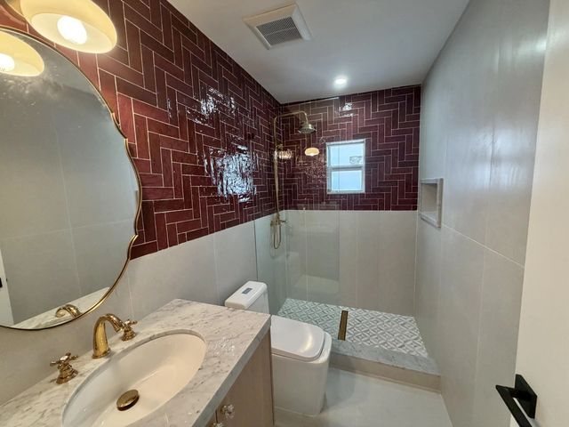 4 of 18 - 1516 Ne 15th Avenue, Fort Lauderdale, FL