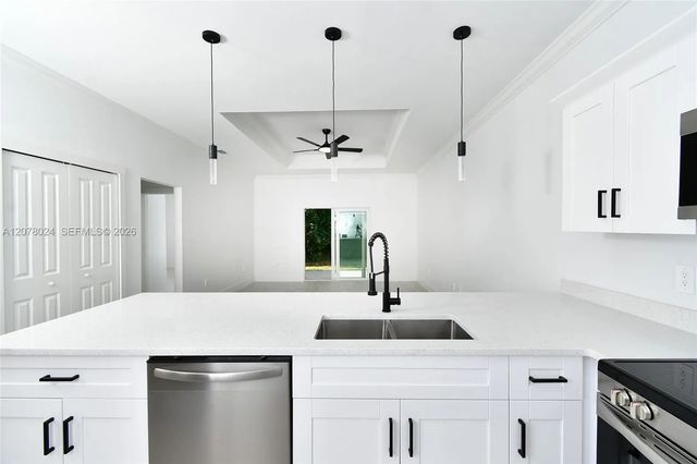 4 of 41 - 2323 Unity Avenue, Fort Myers, FL