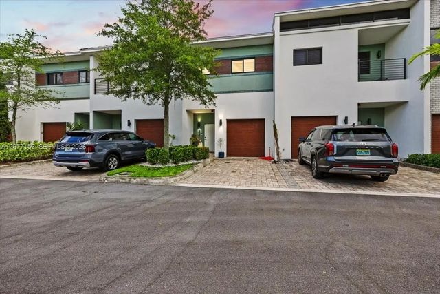 3 of 41 - 808 Nw 44th Terrace, Plantation, FL