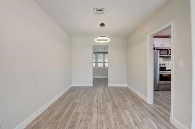 4 of 14 - 348 Se 4th Avenue Se, Delray Beach, FL
