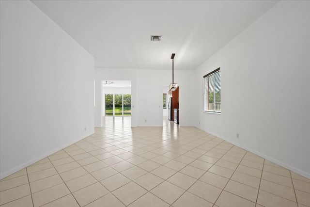 5 of 60 - 886 Sunflower Circle, Weston, FL